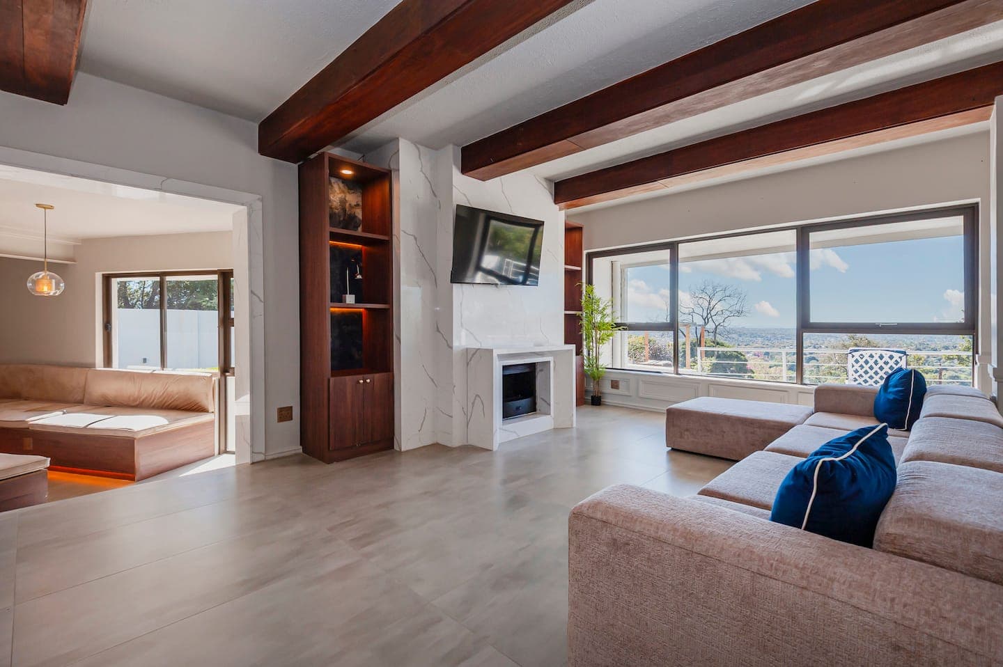 Lounge with fireplace
